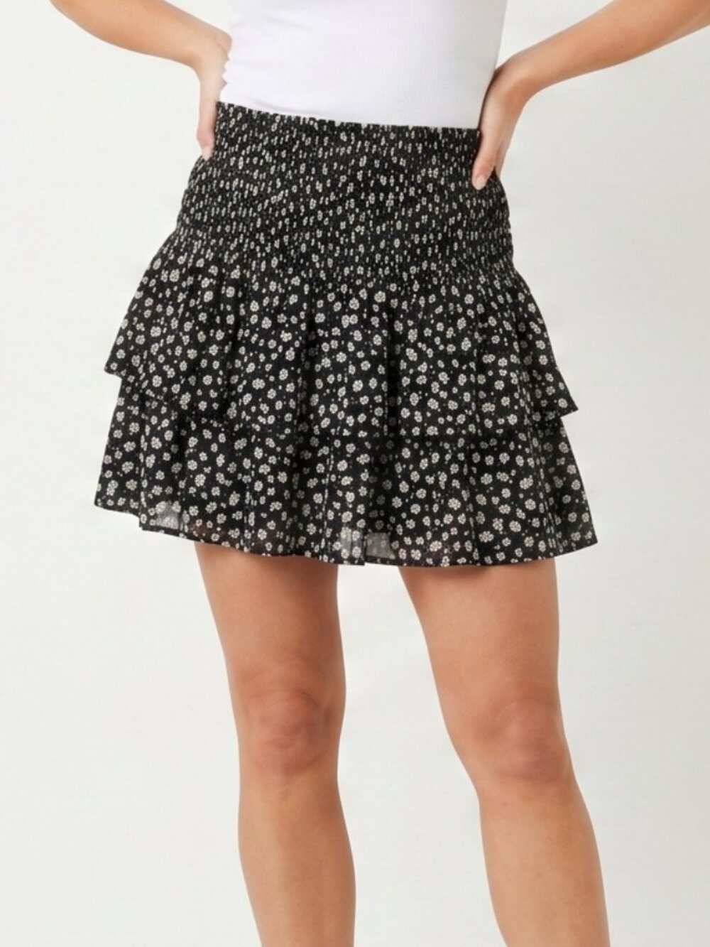 Mustard Seed Ditsy Floral Tiered Ruffle Mini Skort - Size S